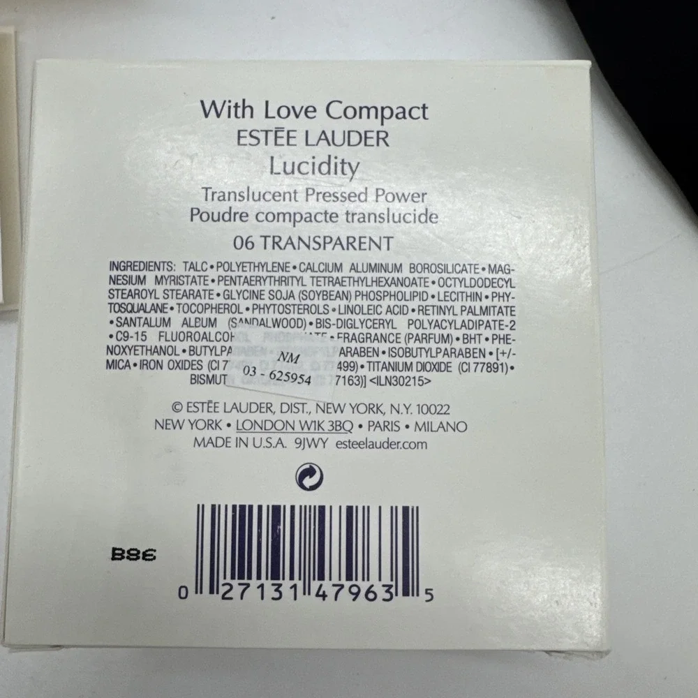 Estee Lauder WITH LOVE COMPACT Lucidity Pressed Powder 06 Transparent New In Box